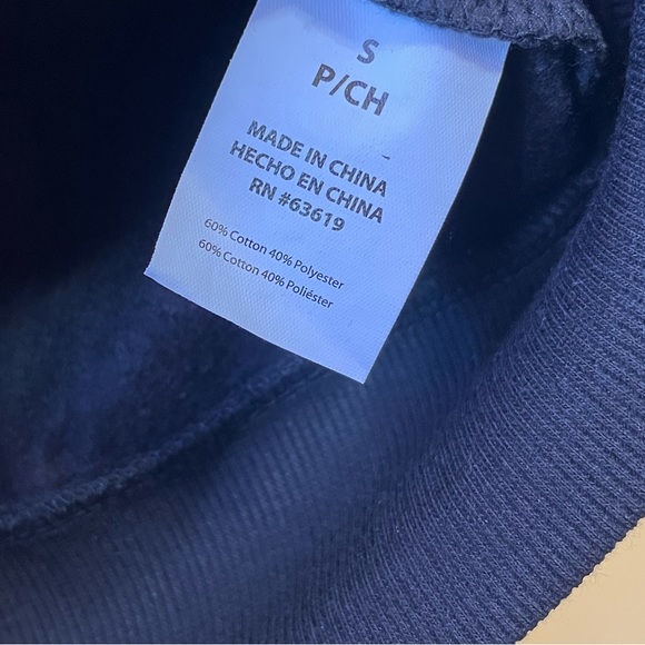 NWT Bebe pullover with two front pockets - Picture 8 of 10